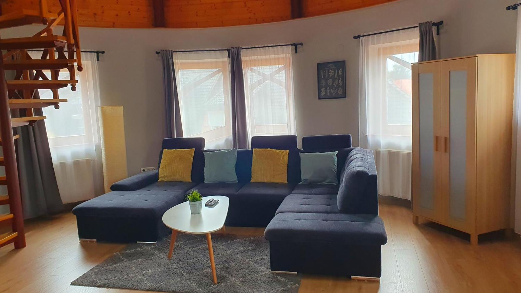 Pannonia Apartman Esztergom Habitación foto