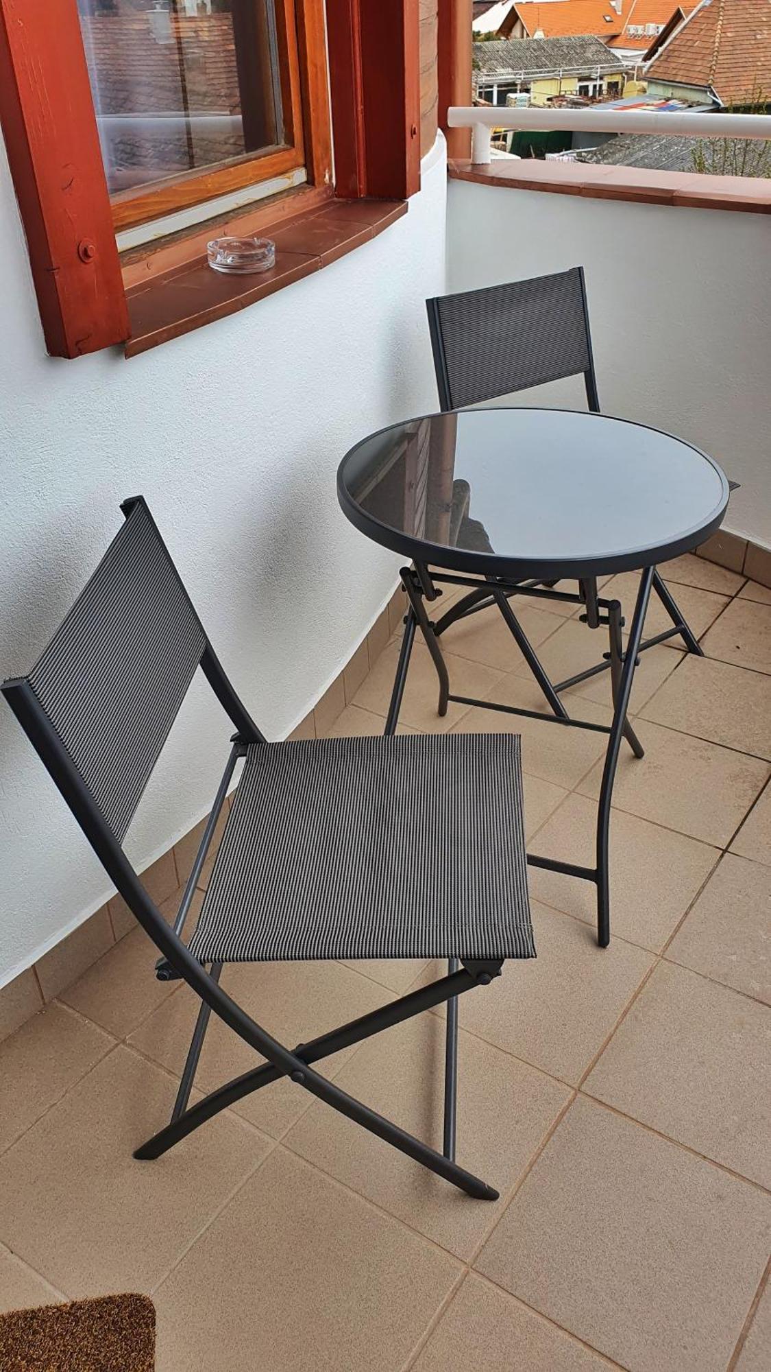 Pannonia Apartman Esztergom Habitación foto