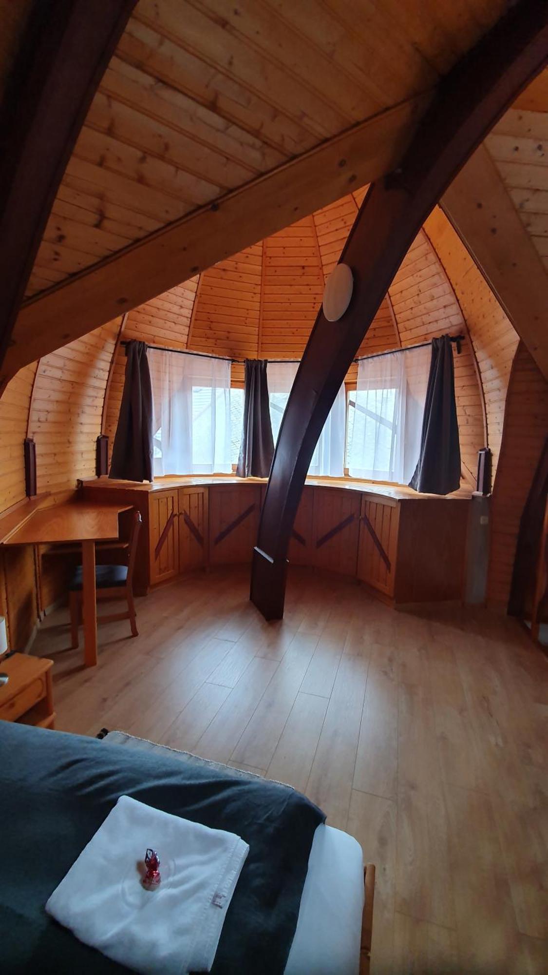 Pannonia Apartman Esztergom Habitación foto