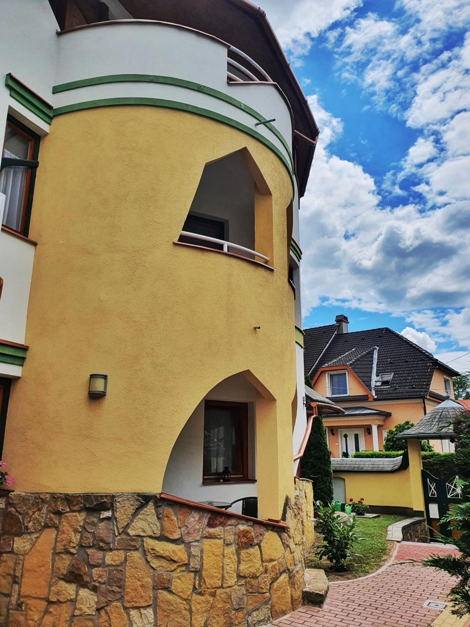 Pannonia Apartman Esztergom Habitación foto